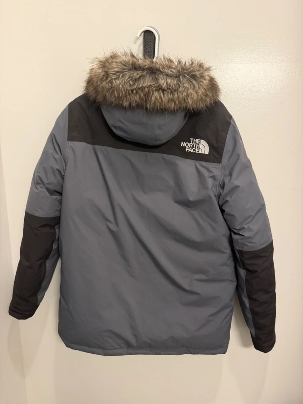 The North Face Men’s McMurdo Down Parka Gray Black Faux Fur Hood